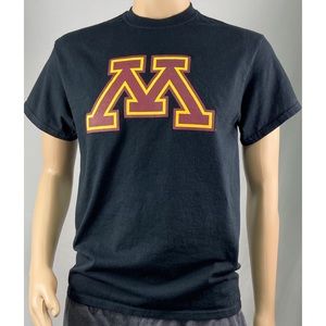 U of M Men’s Black Short Sleeve Crew Neck Tee. Medium. No tag.